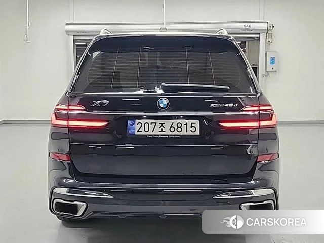 BMW X7 (G07) 2025 Черный из Кореи, фото 3