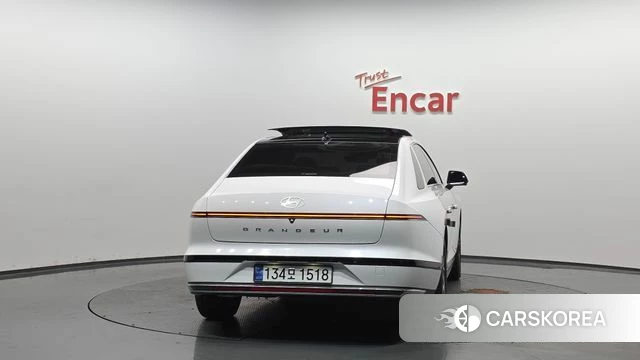 Hyundai Grandeur Hybrid (GN7) id 4394793 из Кореи 23