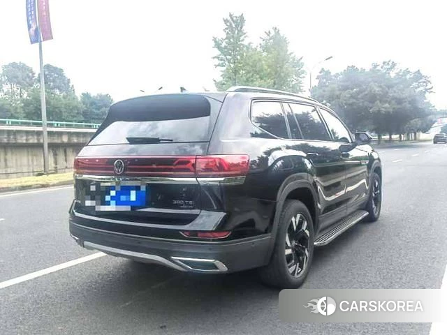 Volkswagen Tourang 2023 Черный из Китая, фото 4