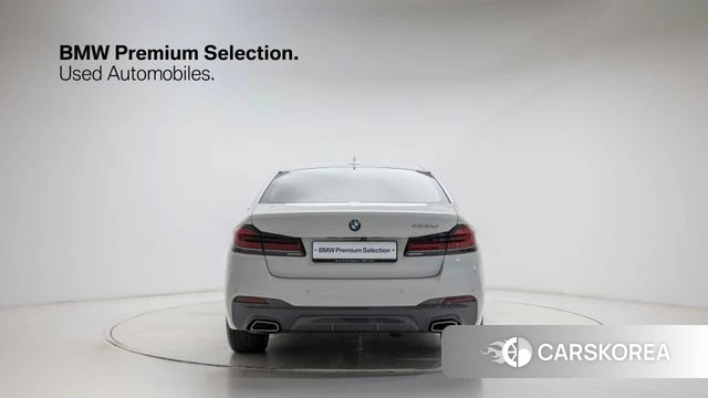 BMW 5 Series (G30) id 4186363 из Кореи 13