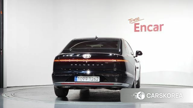 Hyundai Grandeur (GN7) id 3838009 из Кореи 13