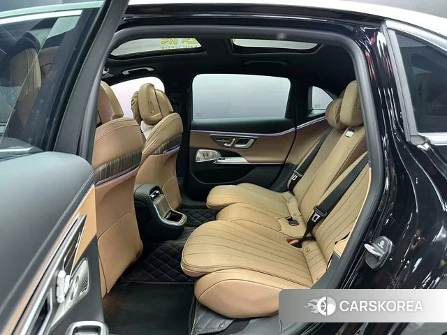 Mercedes-Benz E-class 2025 Черный из Китая, фото 3