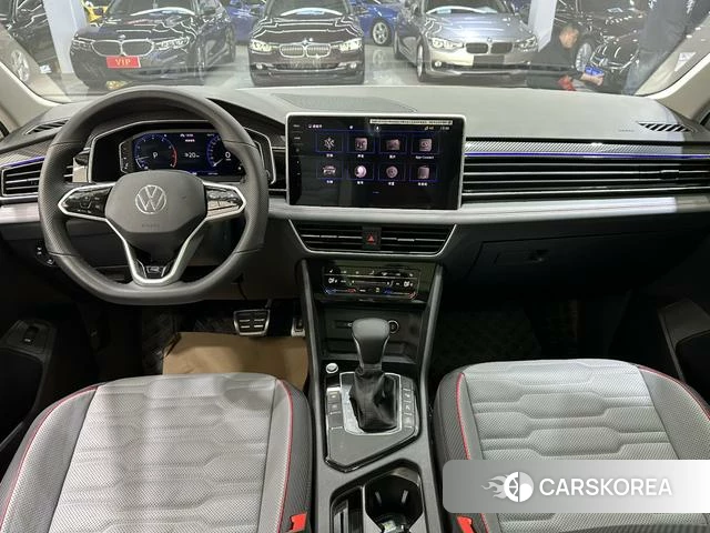 Volkswagen Tiguan L id 4278359 из Китая 8