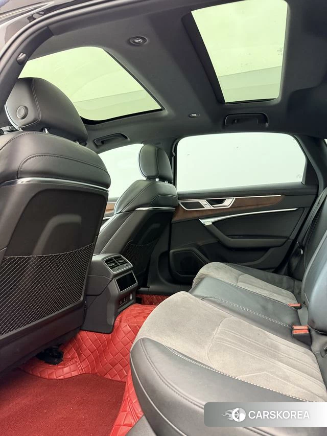 Audi A6L id 4241598 из Китая 14