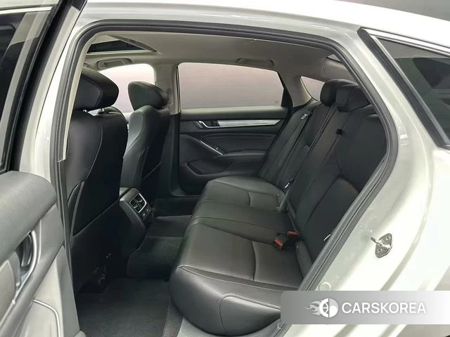 Honda Accord id 4299492 из Китая 8