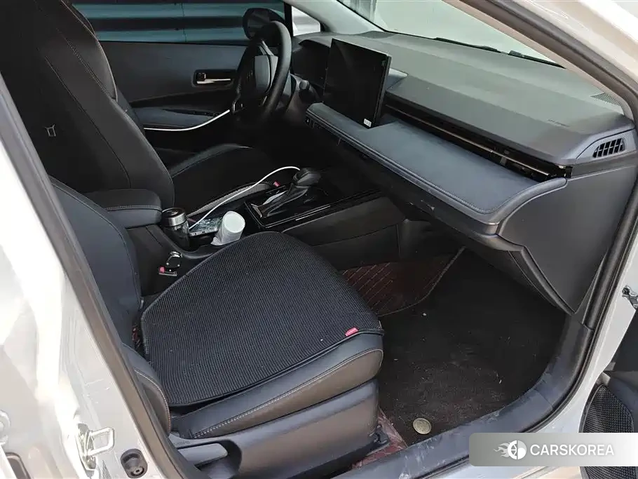 Toyota Corolla id 4545904 из Китая 9