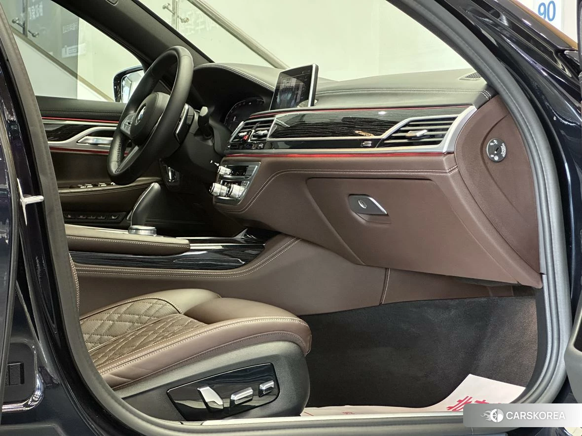 BMW 7 series id 4441122 из Китая 11
