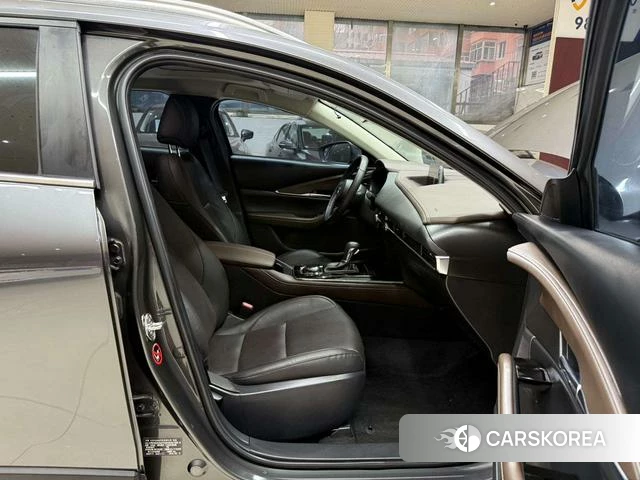 Mazda CX-30 id 4333790 из Китая 16
