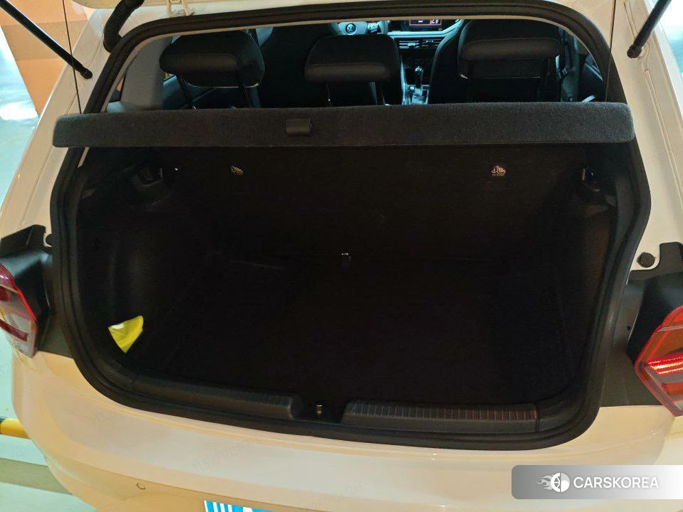 Volkswagen Polo 2021 Белый из Китая, фото 5