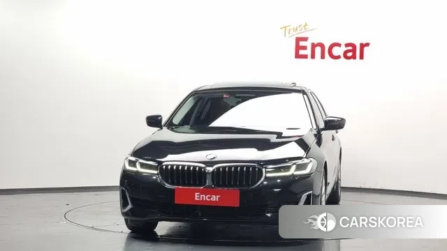 BMW 5 Series (G30) id 3312533 из Кореи 13