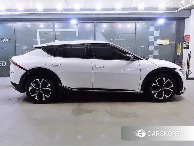 Kia EV6 id 3242113 из Кореи 13