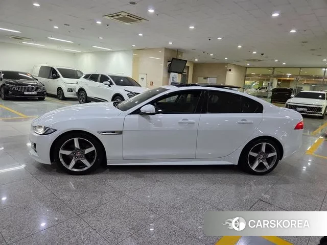 Jaguar XE id 3259114 из Кореи 13