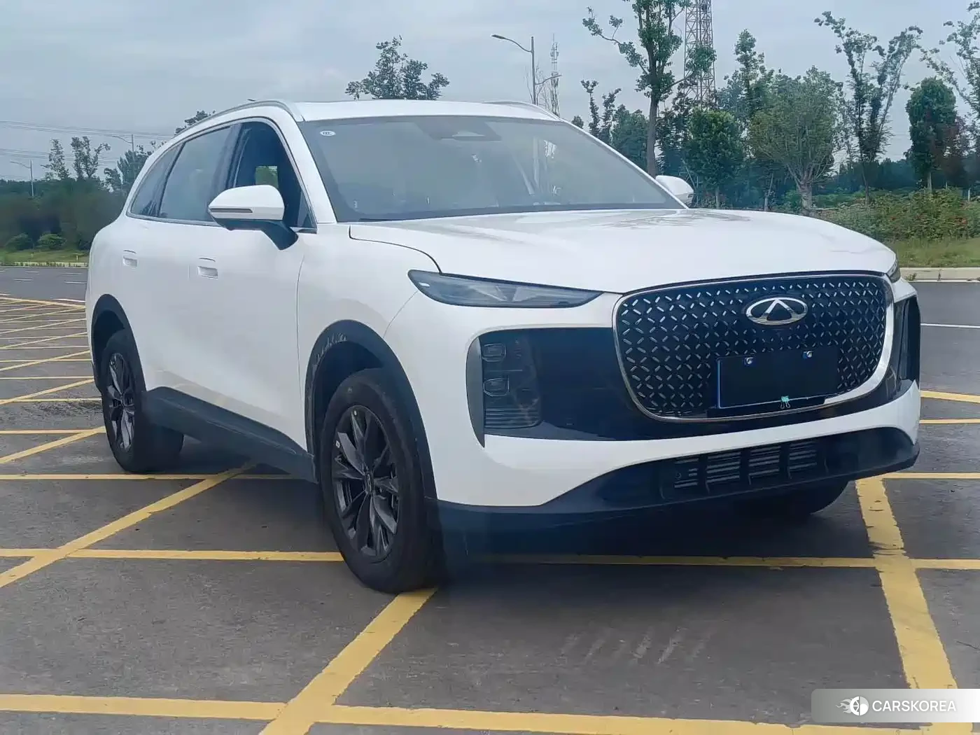Chery Tiggo 8 2026 Белый из Китая, фото 3