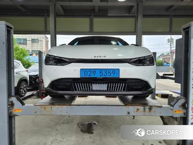 Kia EV6 2022 Белый из Кореи, фото 3