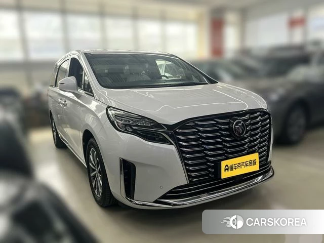 Buick GL8 2023 Белый из Китая, фото 3