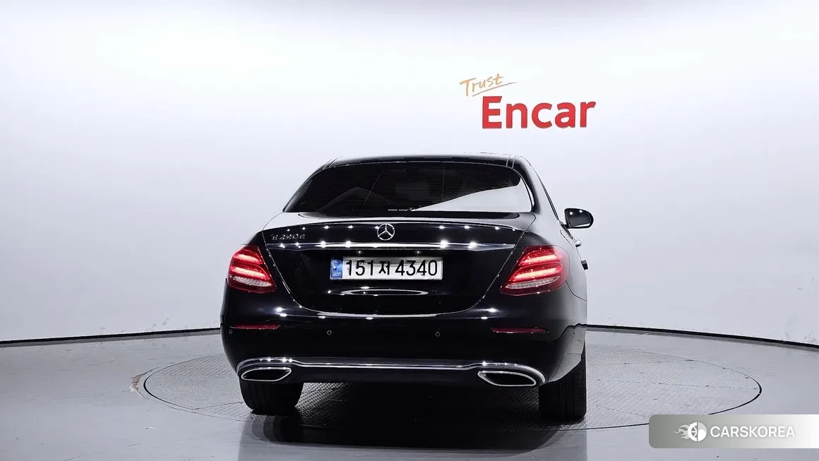 Mercedes-Benz E-Class W213 id 2051709 из Кореи 12