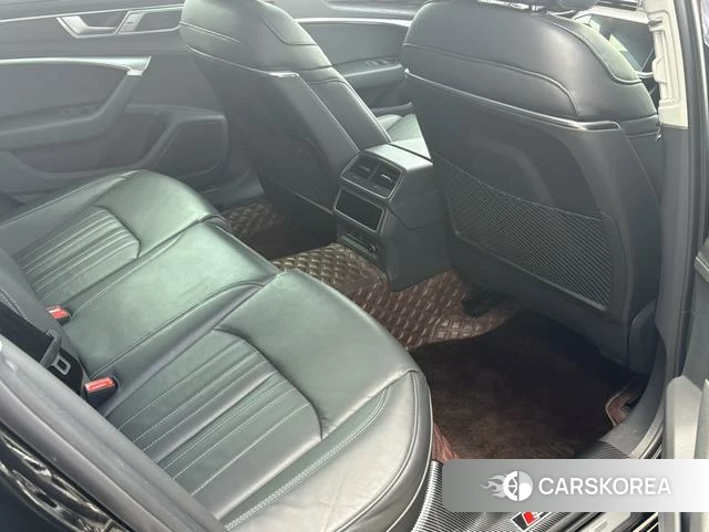 Audi A6L id 4299967 из Китая 9