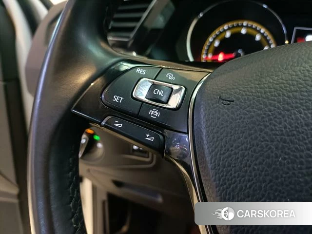 Volkswagen Tiguan L id 3882651 из Китая 23
