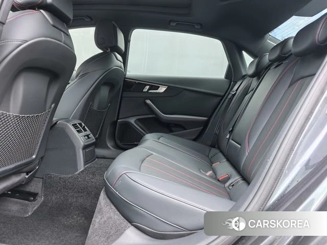 Audi A4L id 4258713 из Китая 11