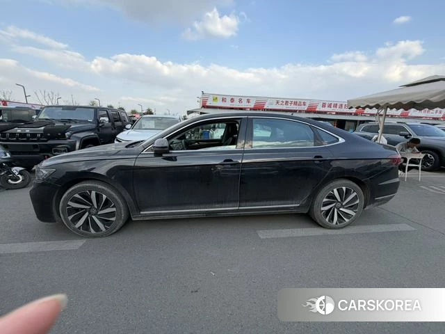 Volkswagen Passat 2022 Черный из Китая, фото 3