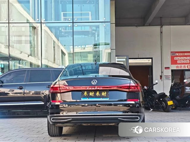 Volkswagen Passat id 4290657 из Китая 14