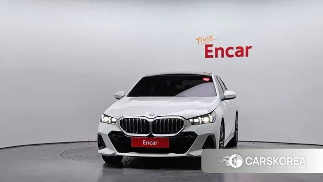 BMW 5 Series (G60) id 3512357 из Кореи 13