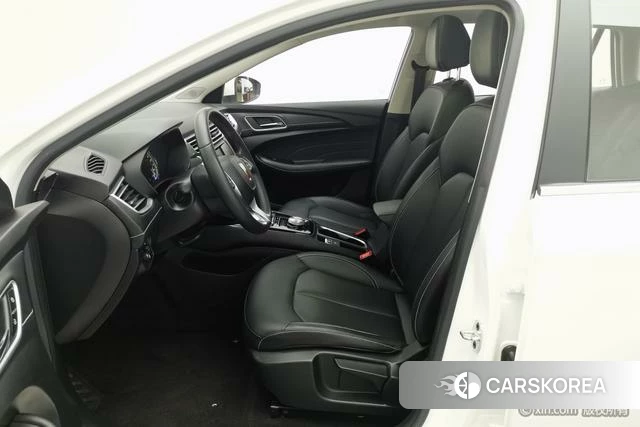 Roewe Ei5 id 4254378 из Китая 17