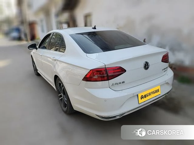 Volkswagen Lingdu 2021 Белый из Китая, фото 3