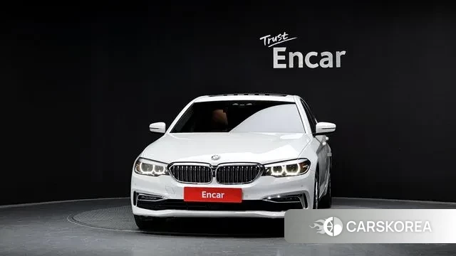 BMW 5 Series (G30) id 3291965 из Кореи 13