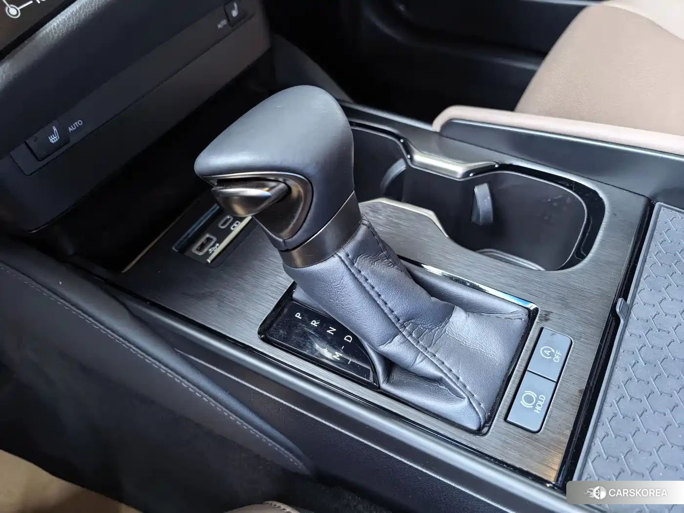 Lexus ES 2024 Champagne/brown из Китая, фото 3