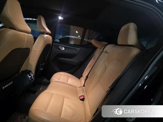 Volvo XC40 2022 Черный из Кореи, фото 3