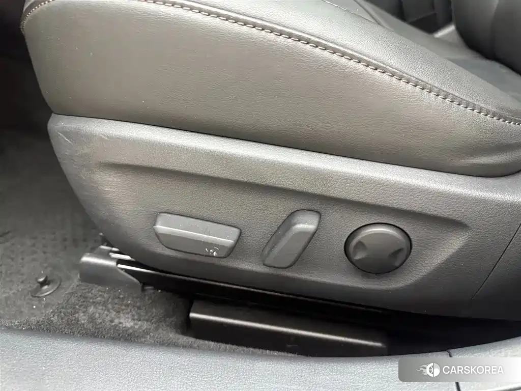 Mazda 3 id 4576496 из Китая 17