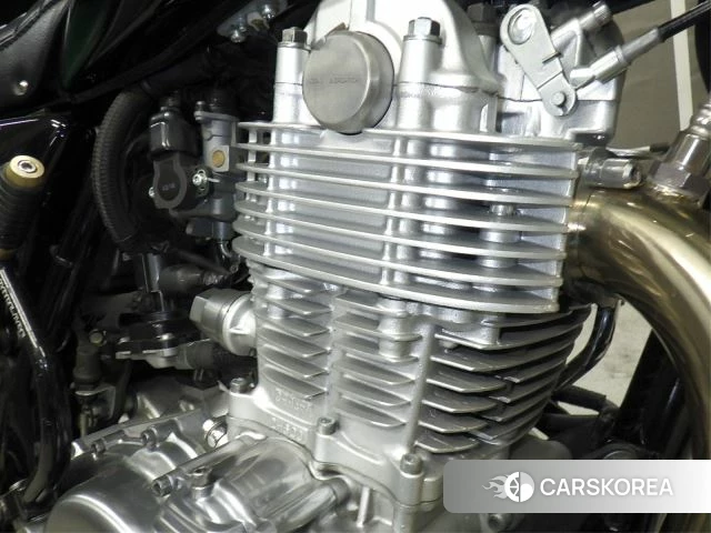 Engine photo