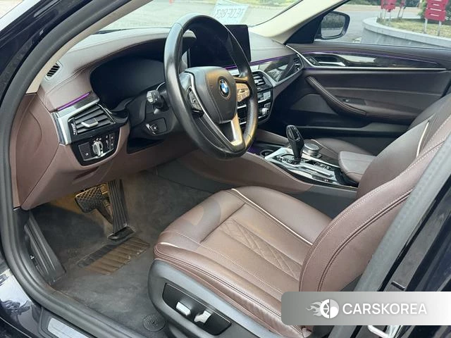 BMW 5 series 2021 Черный из Китая, фото 4