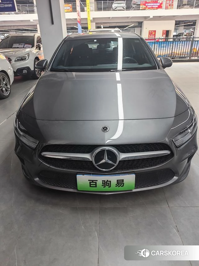 Mercedes-Benz Class A (imported) 2021 Темно-серый из Китая, фото 4