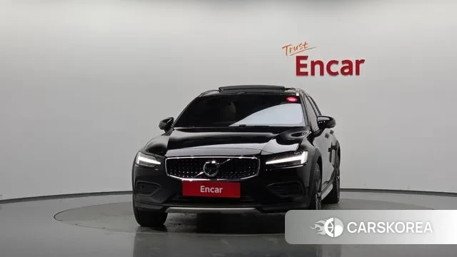 Volvo V60 Cross-Country 2nd Generation id 3361271 из Кореи 13