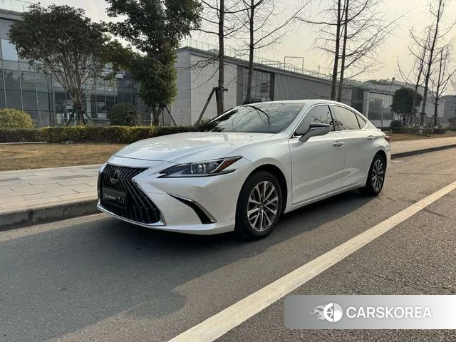 Lexus ES id 4314069 из Китая 8