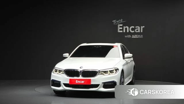 BMW 5 Series (G30) id 3844346 из Кореи 13