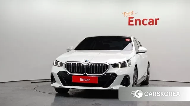 BMW 5 Series (G60) id 3775868 из Кореи 13