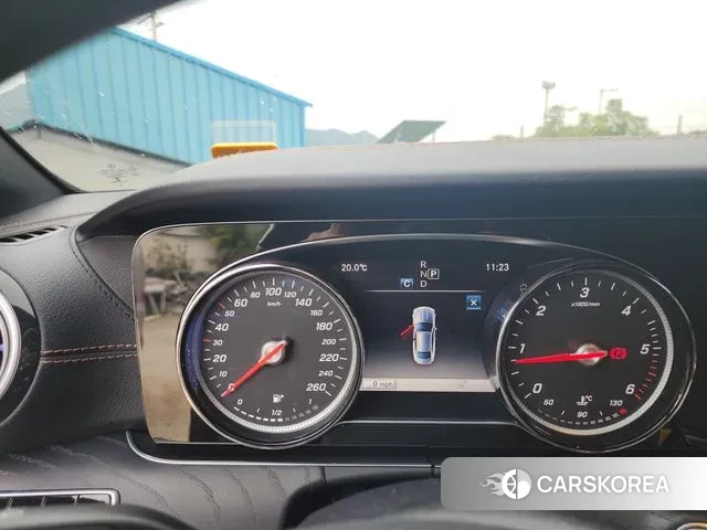 Mercedes-Benz E-Class W213 2018 Серый из Кореи, фото 3