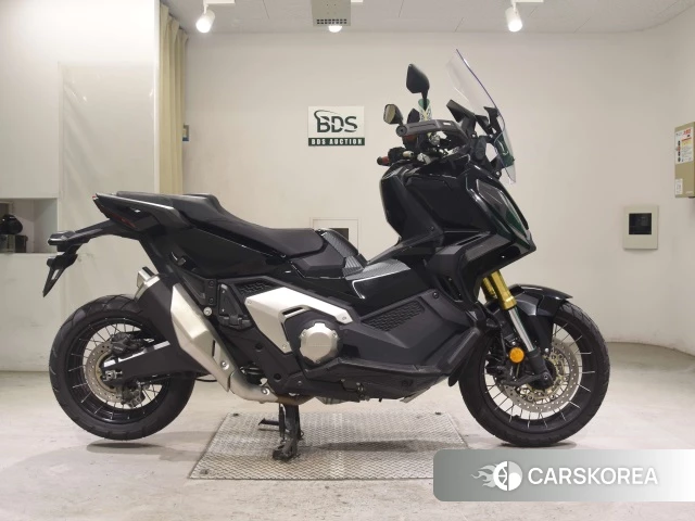 Проданный Honda X-ADV 750 2021 из Японии