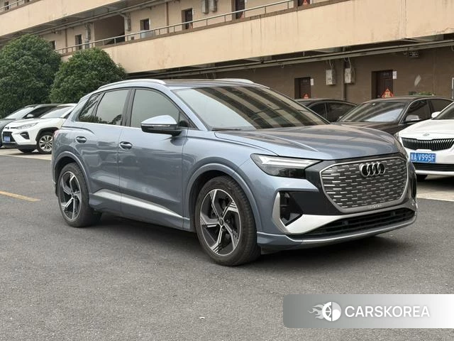 Audi Q4 e-tron 2023 Синий из Китая, фото 3
