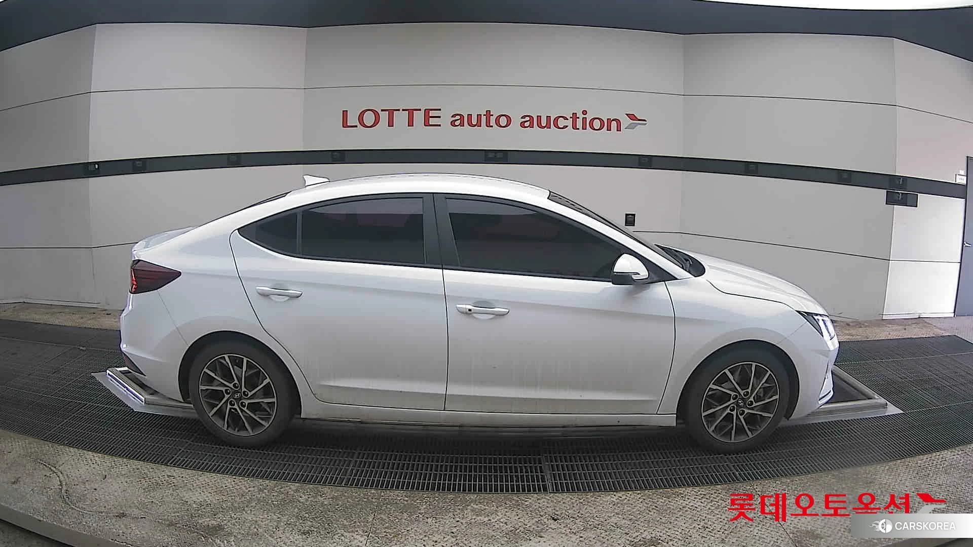 Hyundai Avante id 3869255 из Кореи 23