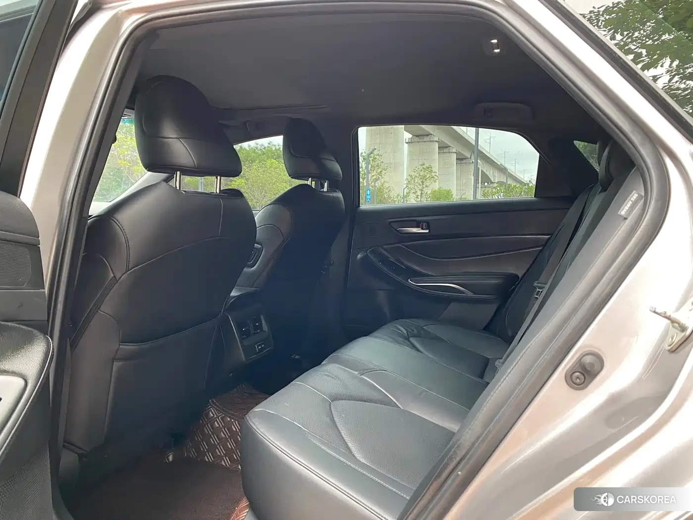 Toyota Avalon 2024 Silver/gray из Китая, фото 3