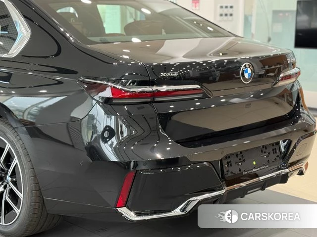 BMW 7 Series (G70) 2026 Черный из Кореи, фото 3