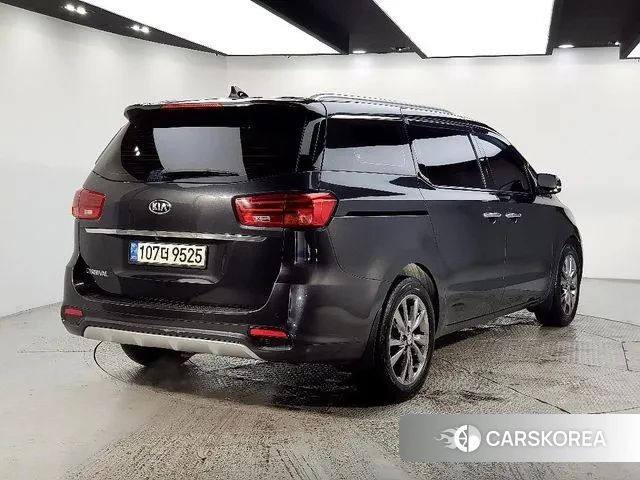 Kia The New Carnival id 3656433 из Кореи 13