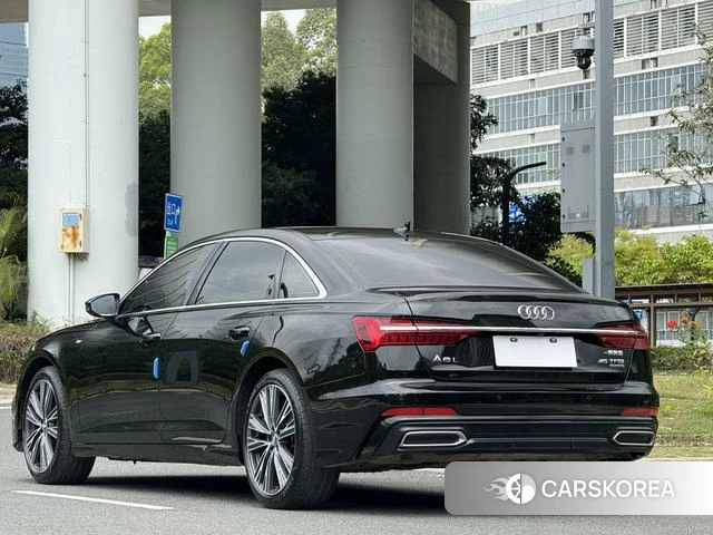 Audi A6L id 4278742 из Китая 15