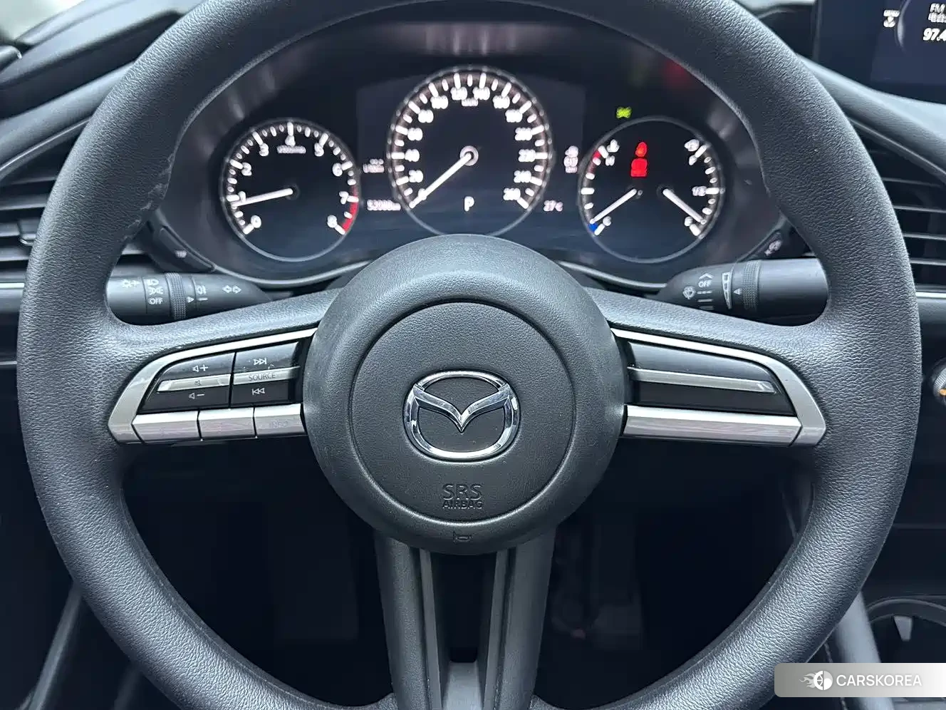 Mazda 3 id 4538748 из Китая 14