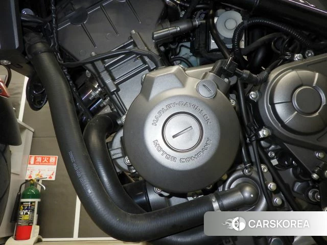 Engine photo
