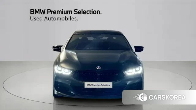 BMW 8 Series (G15) 2022 Темно-зеленый из Кореи, фото 3